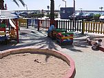 Los más pequeños disfrutan muchísimo en todos los parques infantiles que hay en la Ciudad...